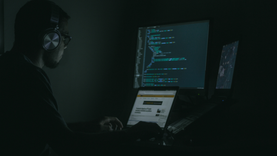 Мошенники создали call-центр на основе утекшей базы клиентов интернет-магазина